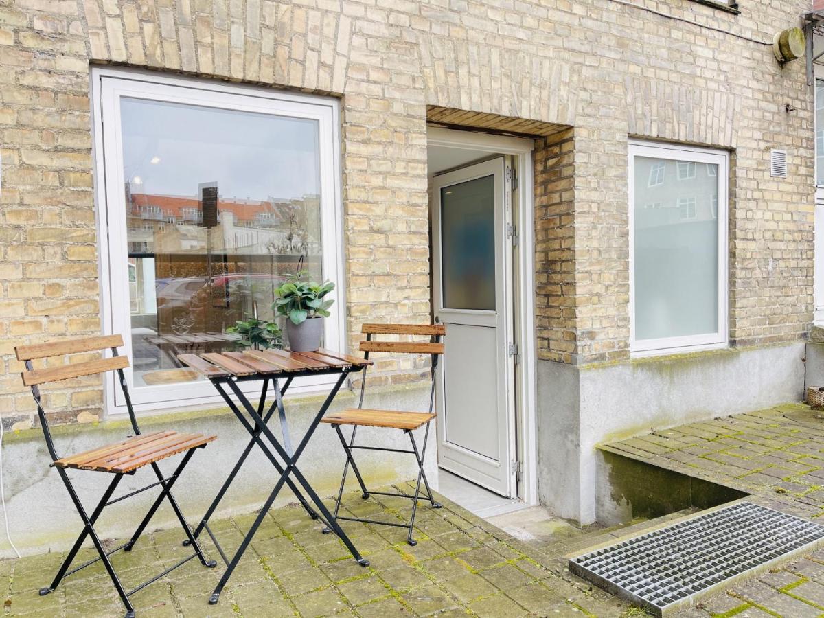Aday - Charming Studio Close To The Football Stadium Aalborg Esterno foto