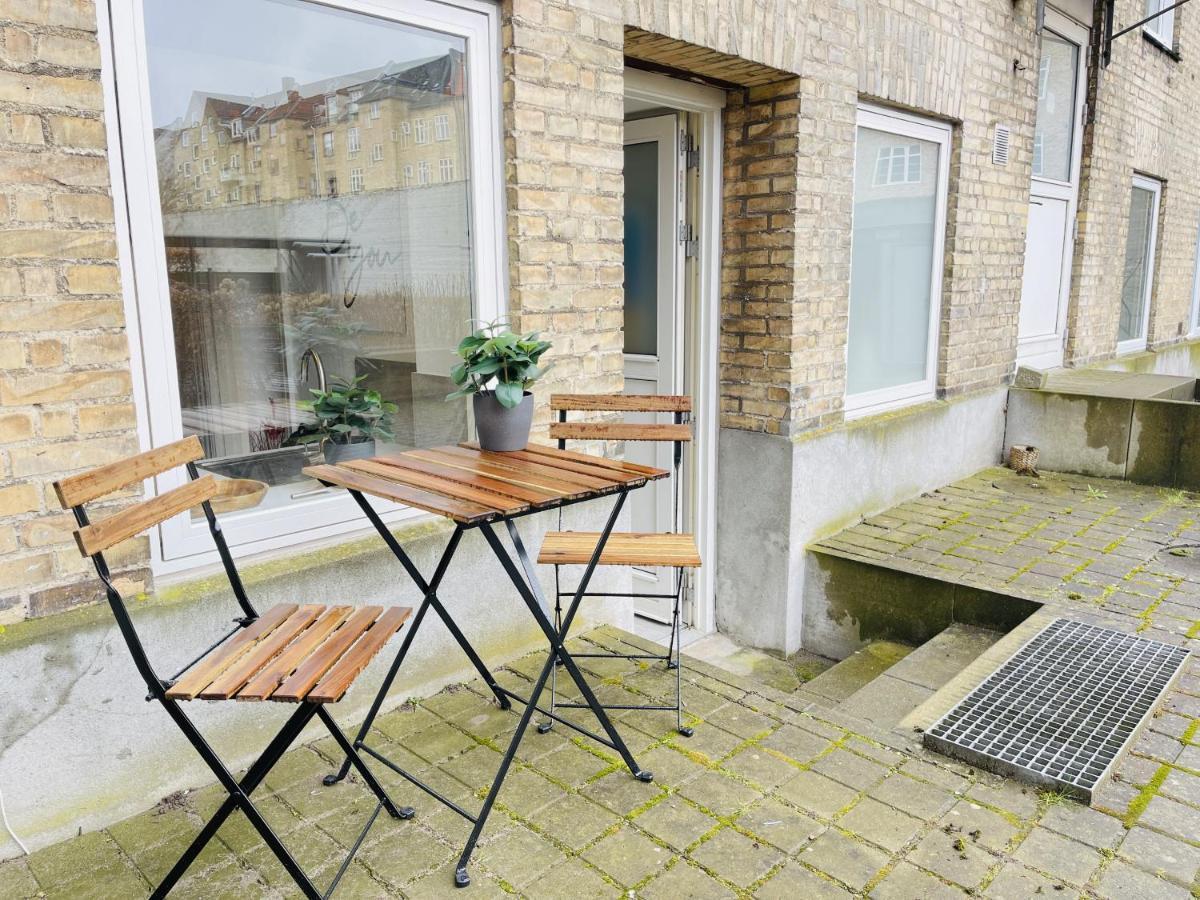 Aday - Charming Studio Close To The Football Stadium Aalborg Esterno foto
